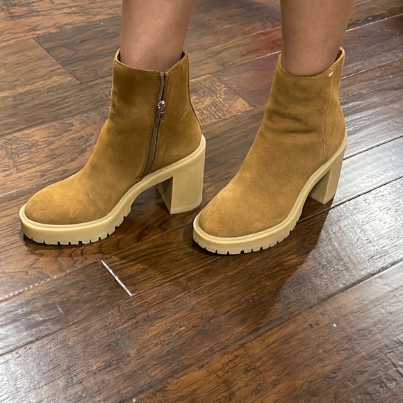 Dolce Vita caster boot 6.5 - Picture 1 of 4